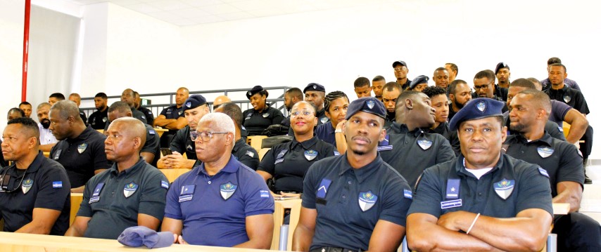 este AM.G 3116 (Pequeno)